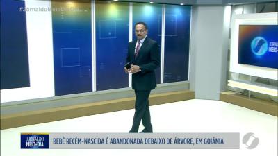 itemBebê recém-nascida é abandonada debaixo de árvore em Goiânia