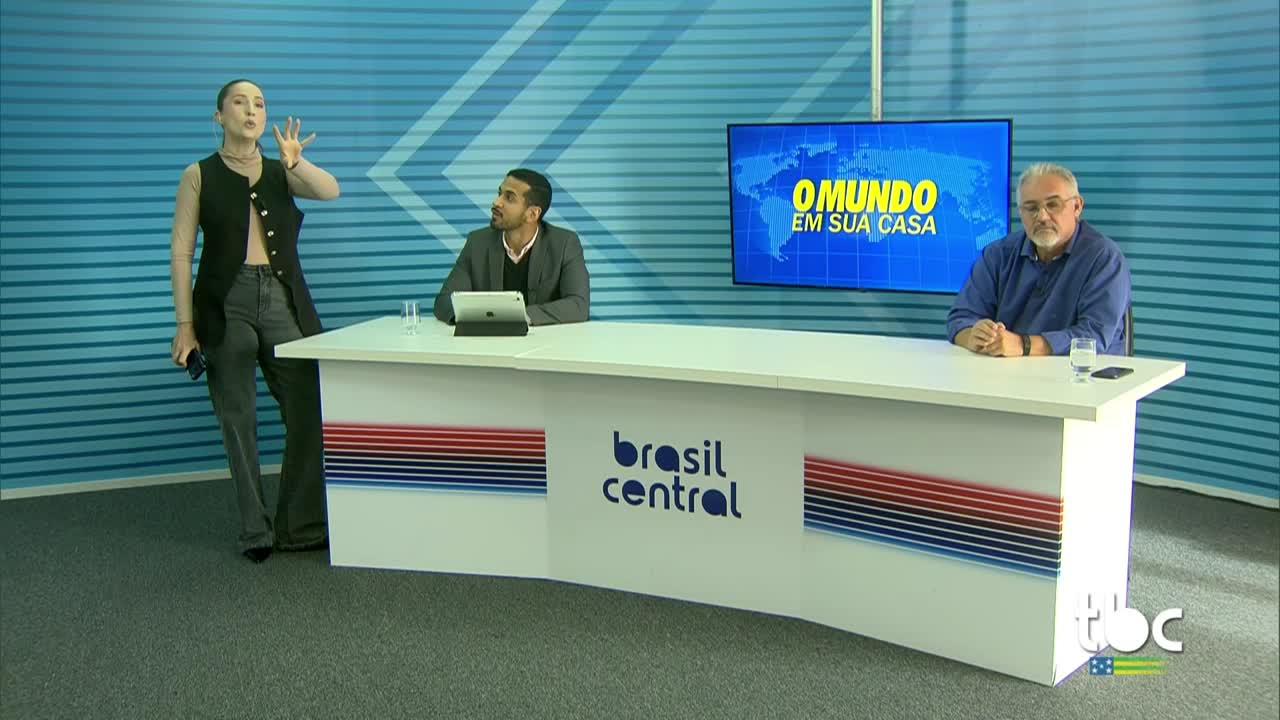 itemFlávio Bolsonaro pede desculpas a Michelle Bolsonaro