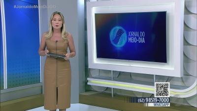 itemEstruturas são demolidas na antiga área da Feira da Paranaíba