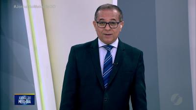 itemPRF apreende 12 mil maços de cigarros dentro de kombi na BR-153