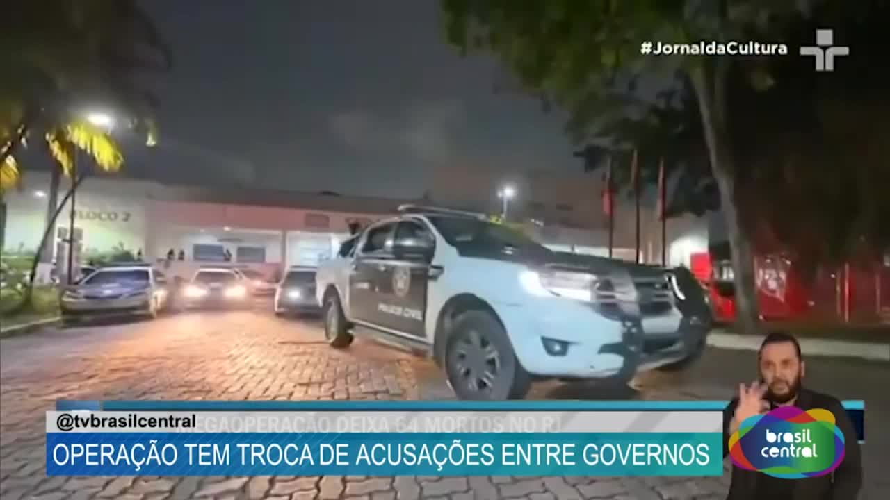itemOperação no Rio tem acusações entre Governos.