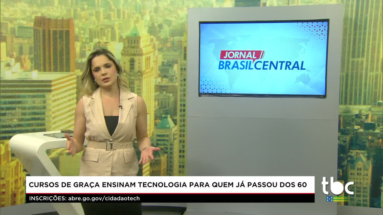 itemCursos de Graça ensinam Tecnologia para quem já passou dos 60