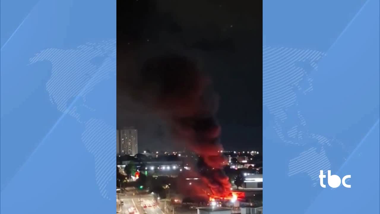 Inc&ecirc;ndio destr&oacute;i Galp&atilde;o e Caminh&atilde;o em Goiania.