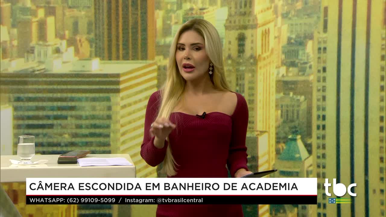 itemCamera escondida em Banheiro de Academia