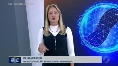 Acidente entre caminhonete e motociclista em Santa Helana de Goi&aacute;s