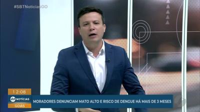 itemMotorista em surto bate carro no Centro de Goiânia