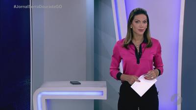 itemMotorista despeja carga na rua durante protesto