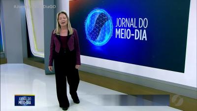 itemPlantio de mudas de espécies nativas para recuperar nascentes em Santa Rosa de Goiás