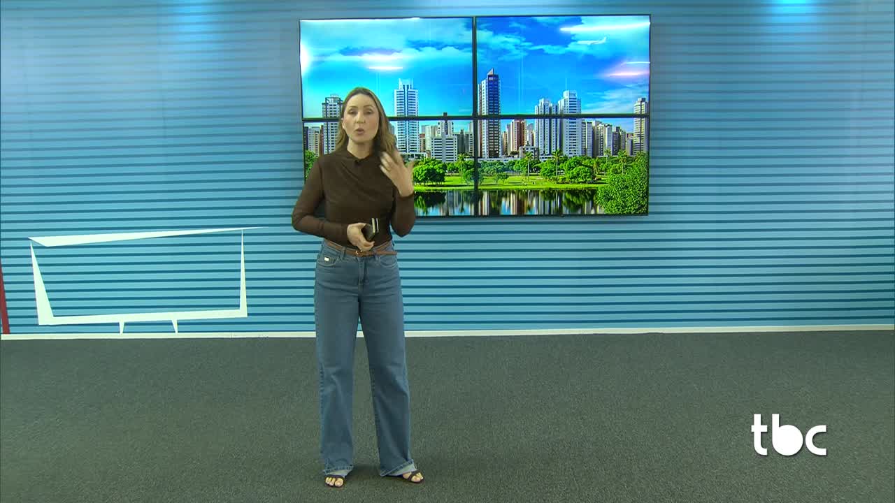 itemTelões na Praça Cívica para assistir ao Moto Gp