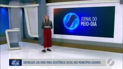 Governo de Goi&aacute;s entrega 246 vans para assist&ecirc;ncia social nos munic&iacute;pios