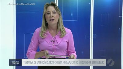itemTentativa de latrocínio motociclista por aplicativo é roubado e esfaqueado