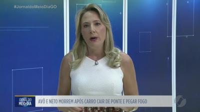 itemAvô e neto morrem apos carro cair de ponte e pega fogo