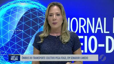 itemÔnibus do transporte coletivo pega fogo em Senador Canedo