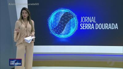 itemLancha sai da água e invade praia no Rio Araguaia