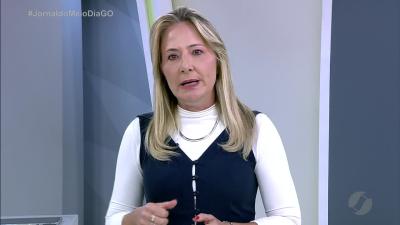 Justi&ccedil;a concede liberdade a pai preso por manter filho em cela improvisada