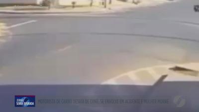 itemMotociclista morre e passageiro fica ferido em acidente com carro em Goiânia