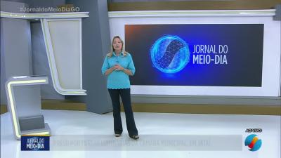 itemCâmera flagra colisão entre carros no centro de Catalão