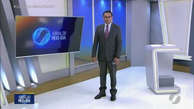 Cervo &eacute; resgatado por bombeiros em S&atilde;o Sim&atilde;o