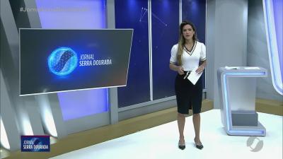 itemEm Goiânia motorista supostamente bêbado bate carro e é preso