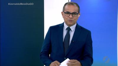 itemBombeiros resgatam jacaré encontrado em córrego de Caldas Novas