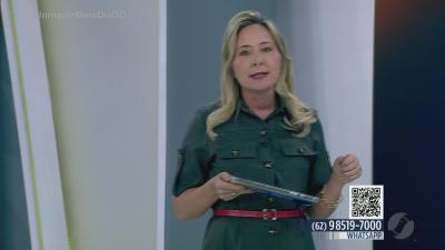 C&acirc;mera de seguran&ccedil;a registra acidente entre moto e carro em S&atilde;o Francisco de Goi&aacute;s