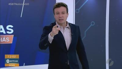 itemJovens ficam presos em caverna e são resgatados