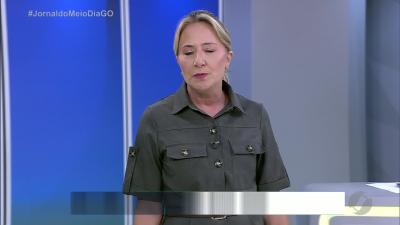 itemAlunos recebem o cartão Bolsa Uniforme do Colégio Militar