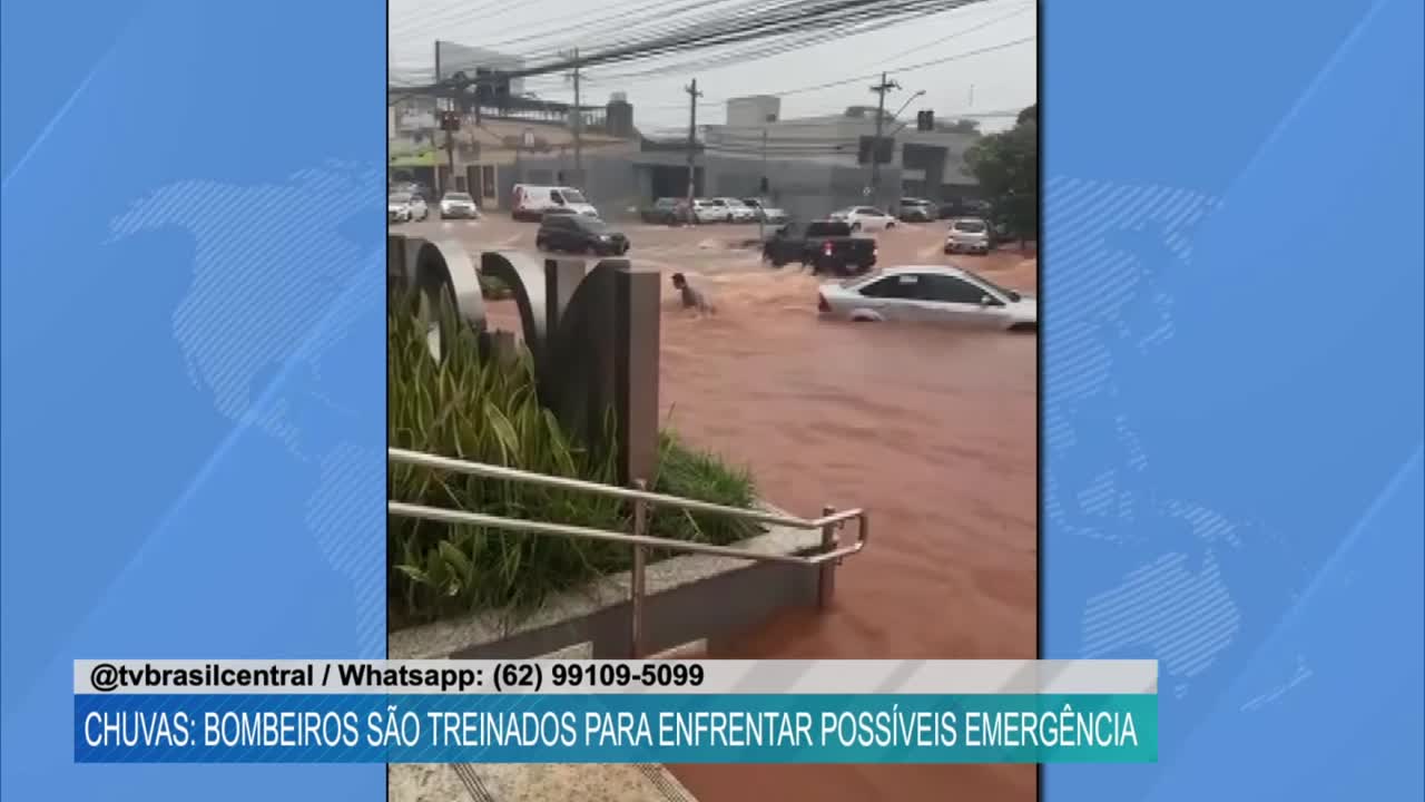 Chuvas Bombeiros são treinados para enfrentar possíveis Emergencias