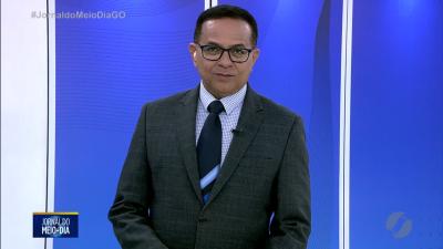 Homem rouba cart&atilde;o de mulher e aproveita para comprar carne