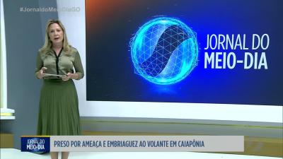 itemHomem destrói banco de casa e revira lixeira em Itaberaí