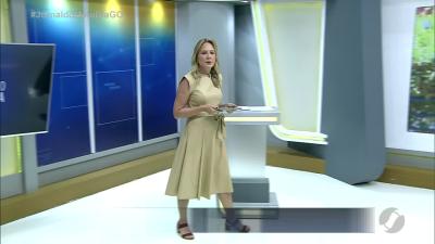 itemDupla é presa com mais de 100 peças de maconha em casa