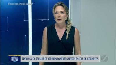 itemPintor cai de telhado de loja de automóveis em Anápolis