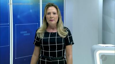 itemÁrvores caídas viram bancos de praças em Goiânia
