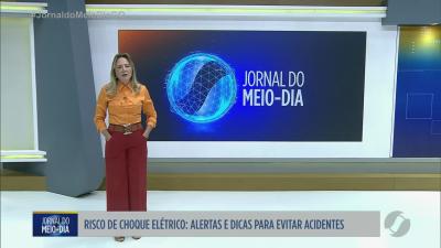 itemInusitado socozinho é flagrado com pedaço de pão para atrair peixes