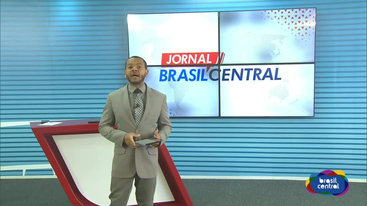itemBebê tem Fêmur da Perna quebrado durante Exame Médico